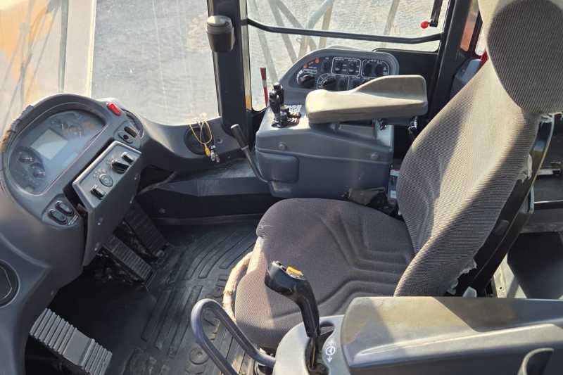 OmecoHub - Immagine KOMATSU WA600-6R